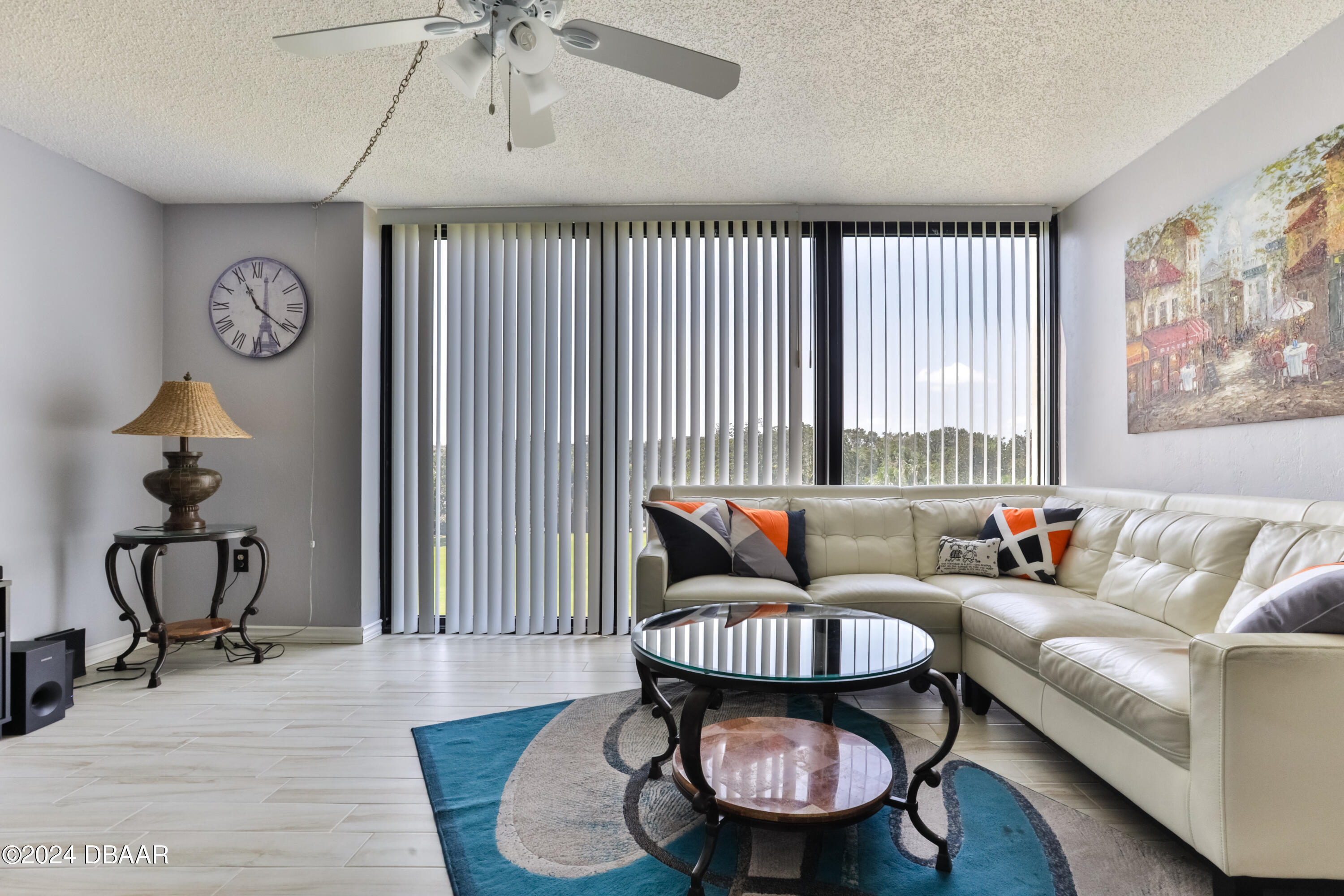 1 Oceans West Boulevard 2B1