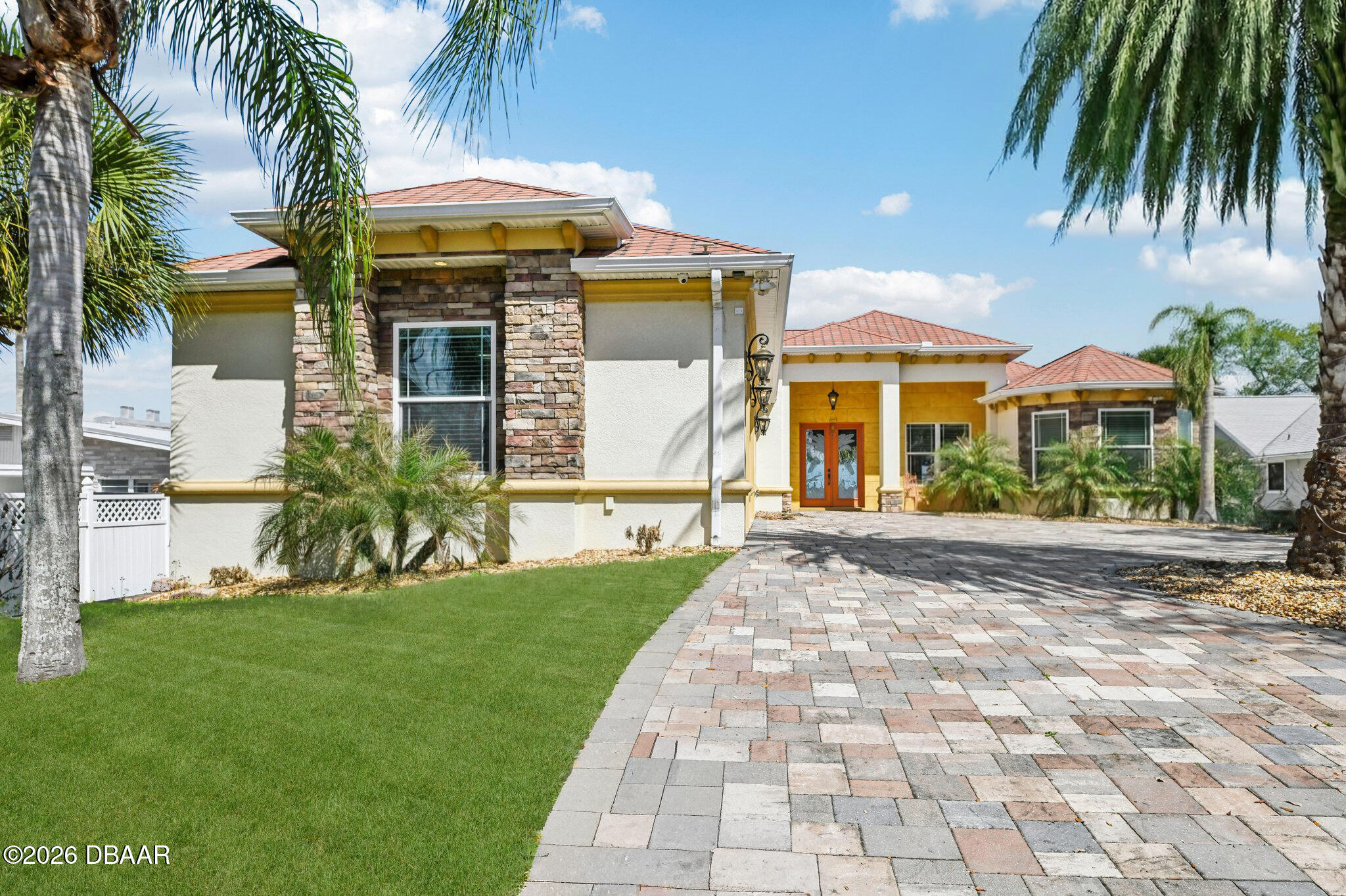 2227 S Palmetto Avenue