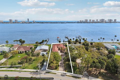 2227 S Palmetto Avenue South Daytona FL 32119