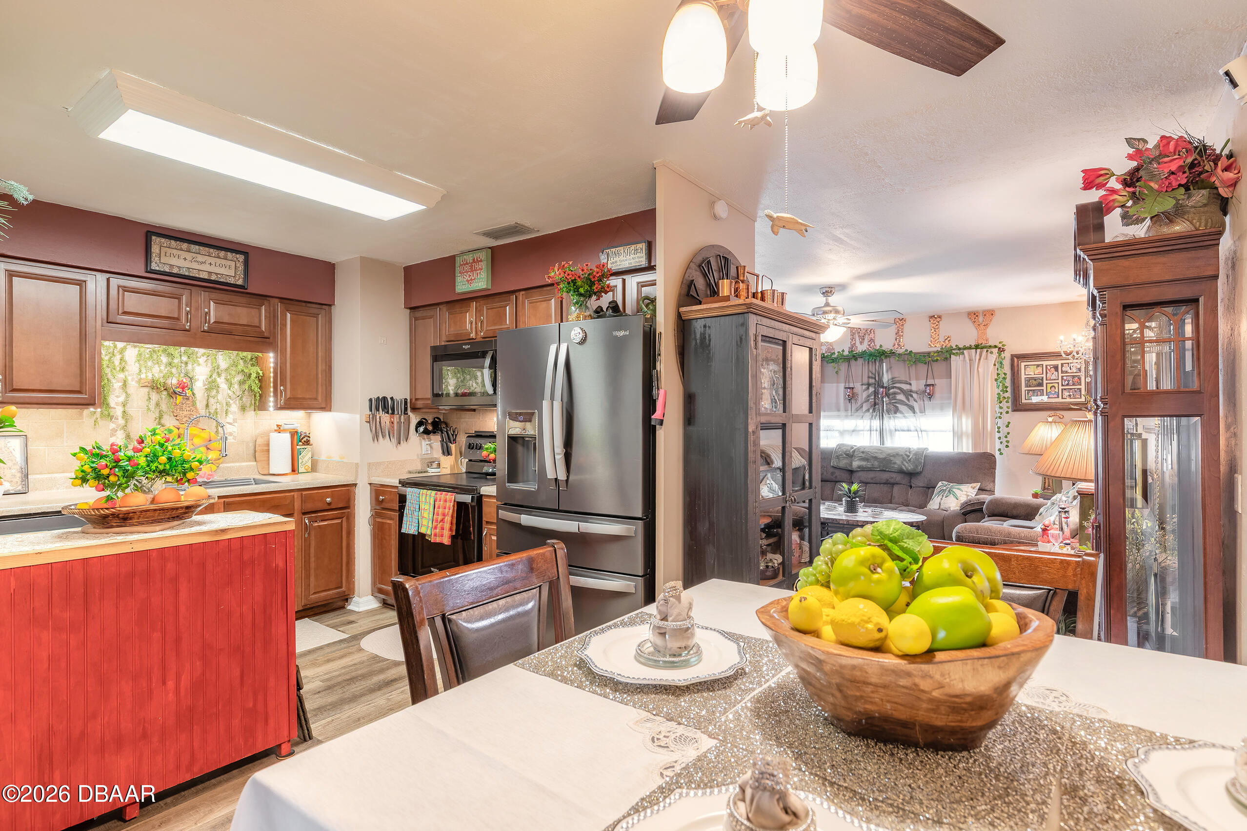 461 Wiltshire Boulevard