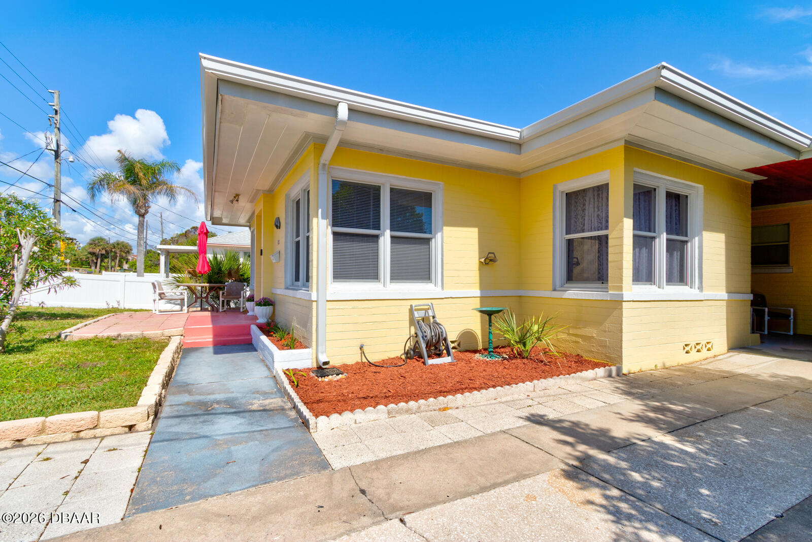 123 Rosalyn Avenue