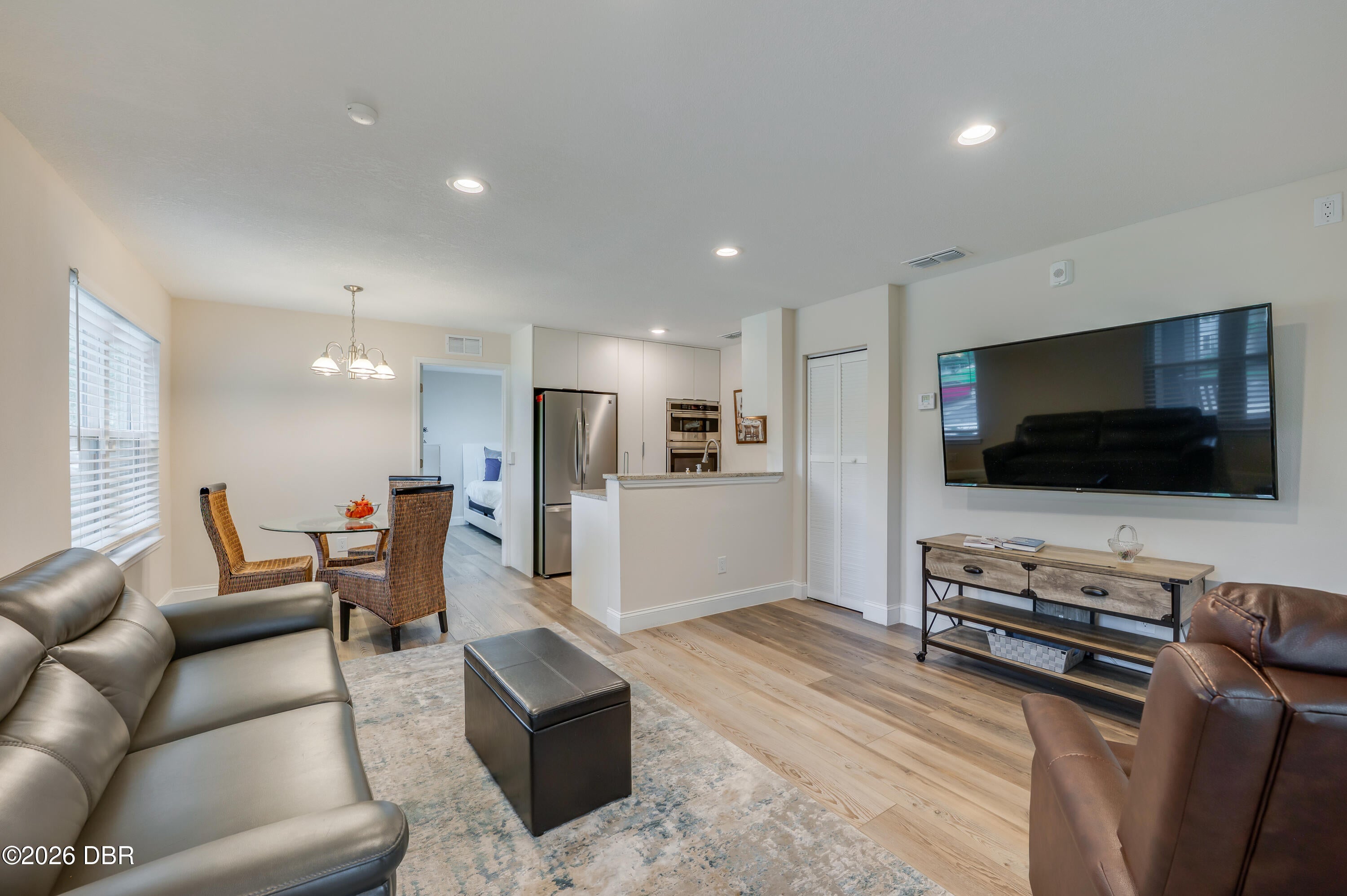 2592 Grassy Point Drive