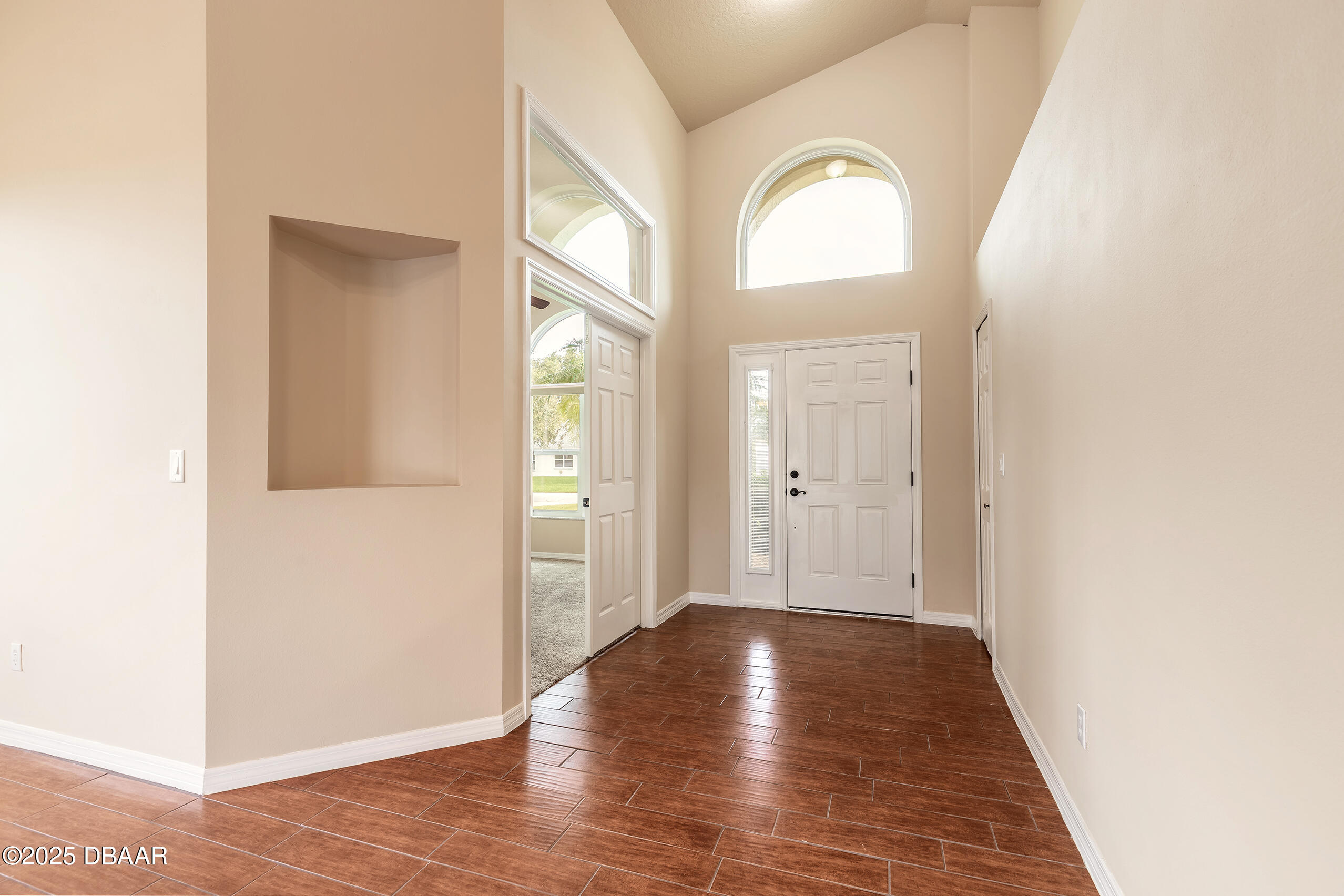 6807 Amici Court