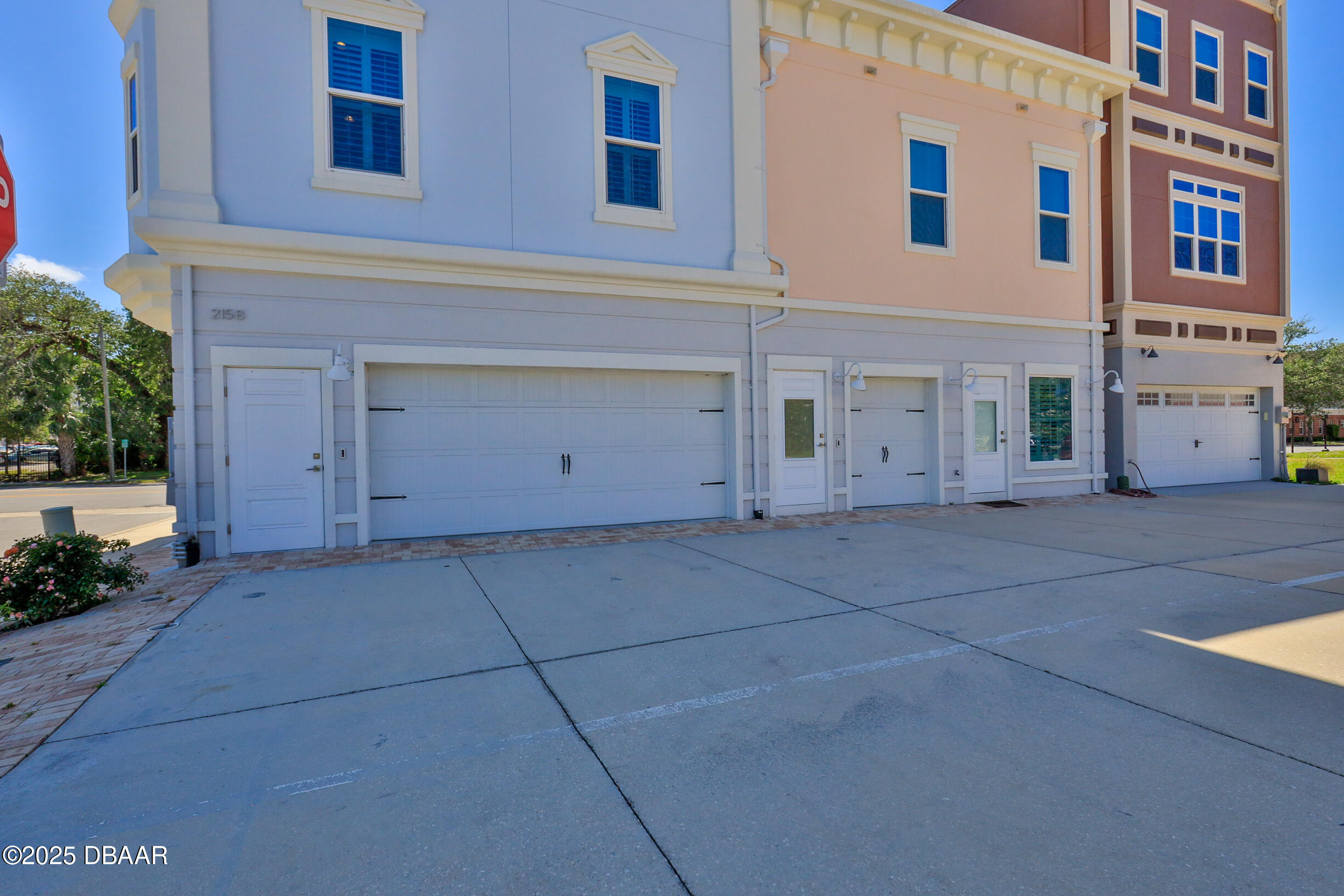 215 S Palmetto Avenue