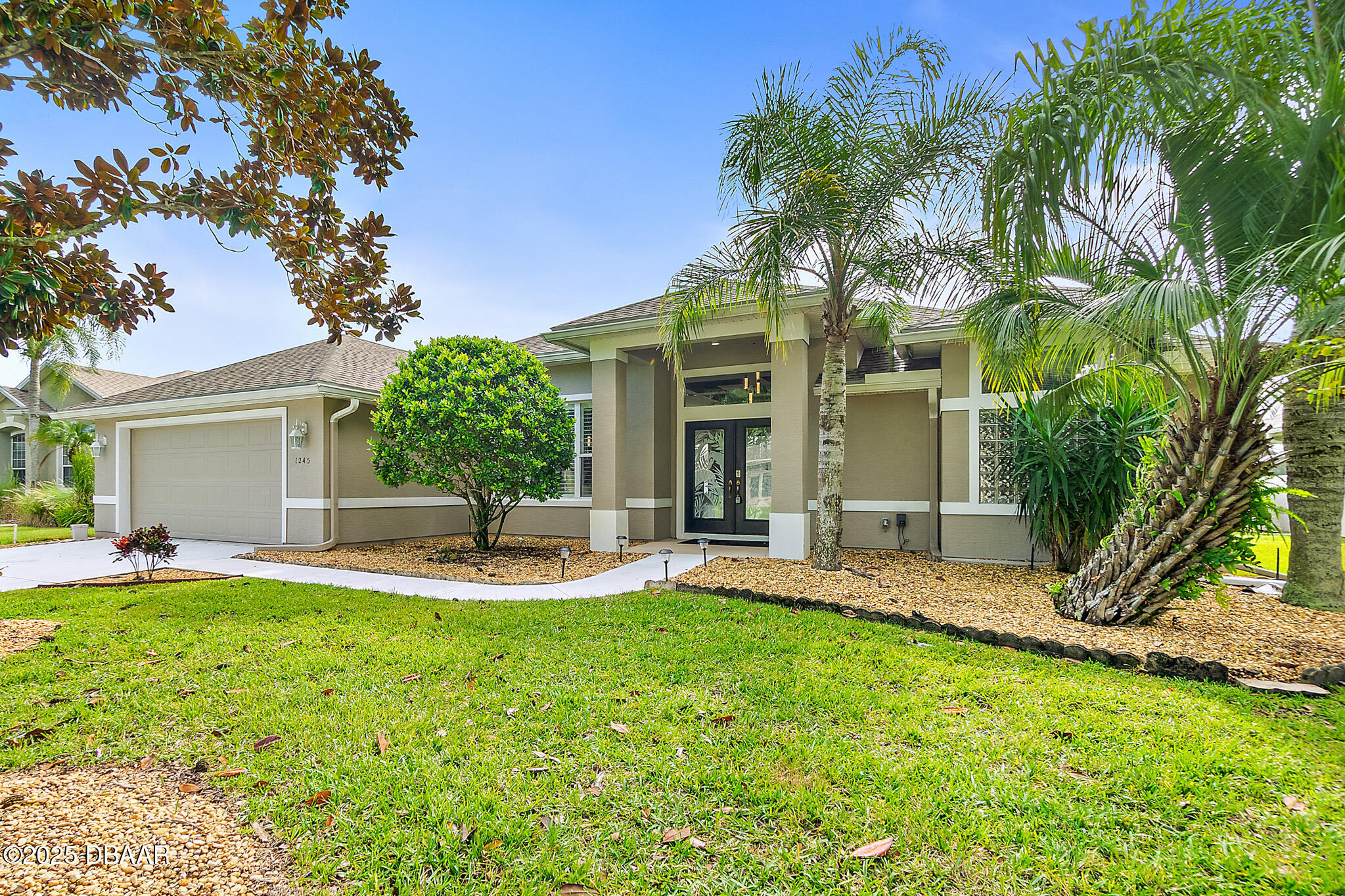 1245 Hampstead Lane