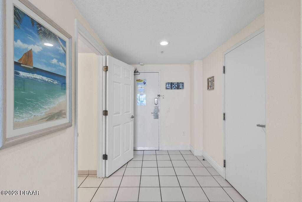 2700 N Atlantic Avenue