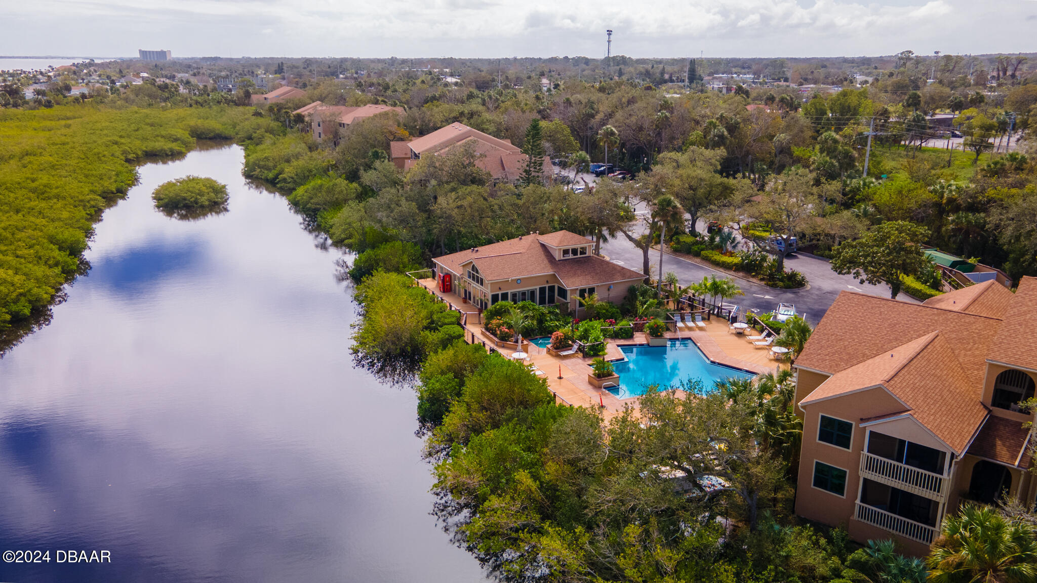 1401 S Palmetto Avenue