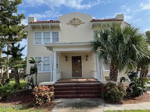 A home in Daytona Beach