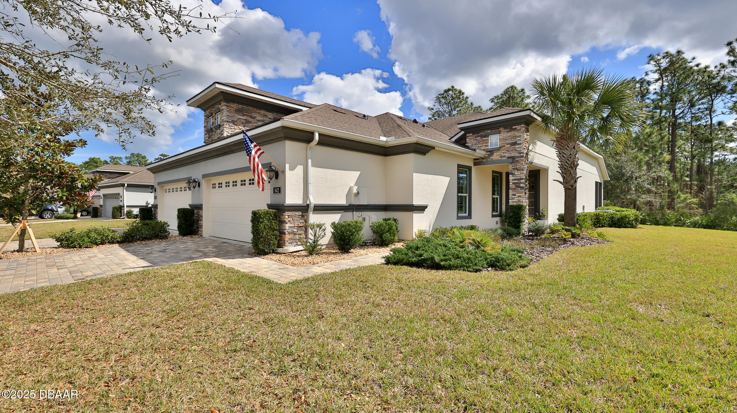 842 Aldenham Lane