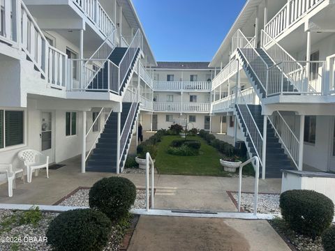 405 N Halifax Avenue Daytona Beach FL 32118