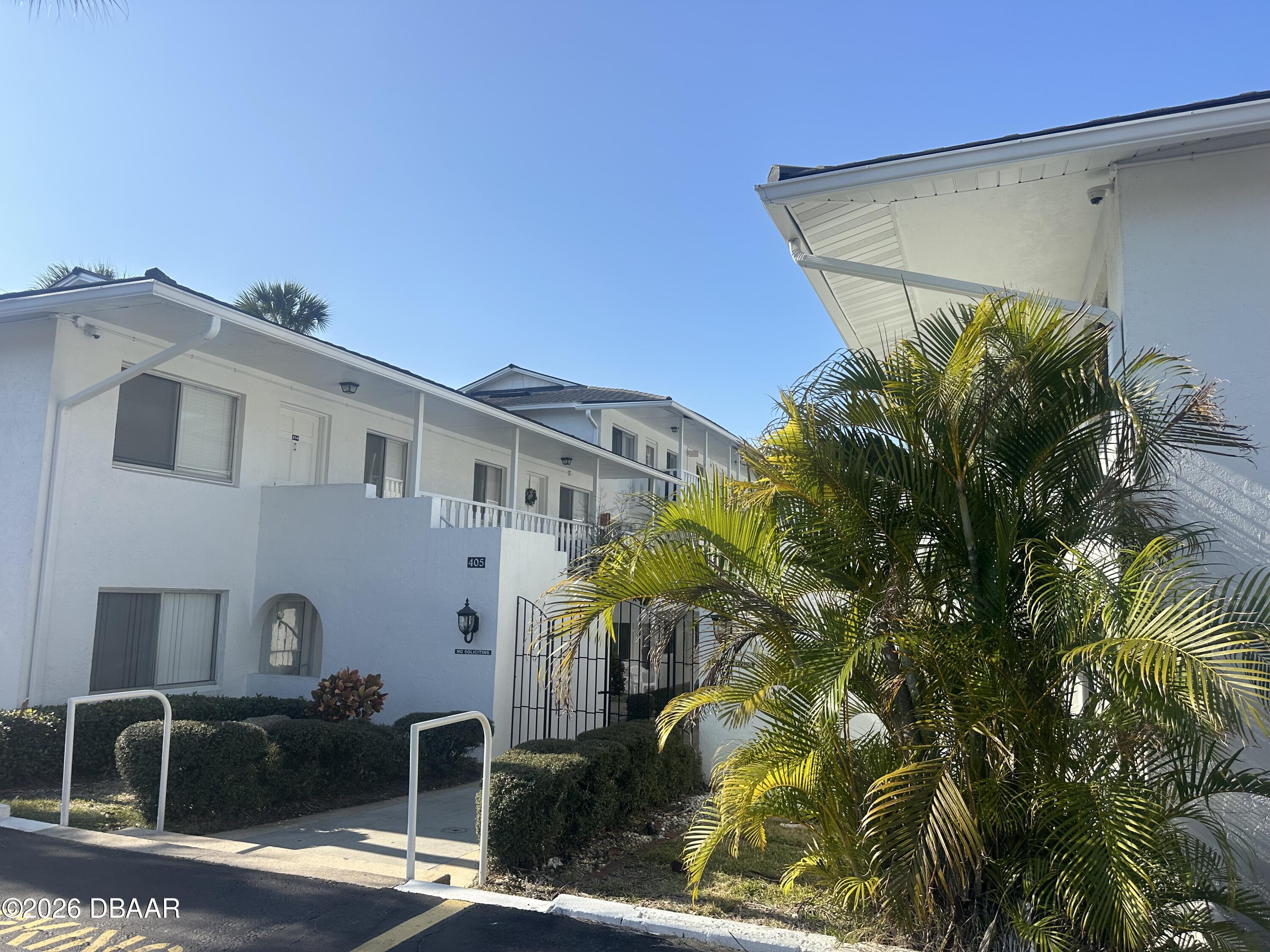 405 N Halifax Avenue