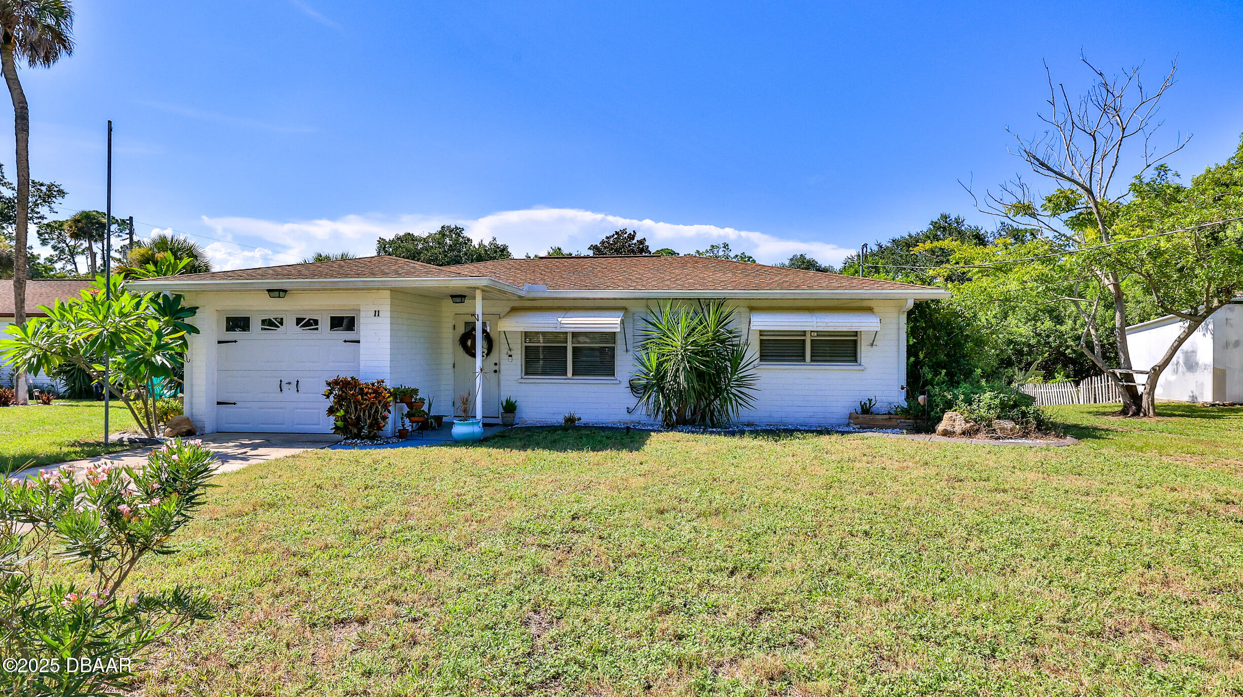 11 Swan Avenue