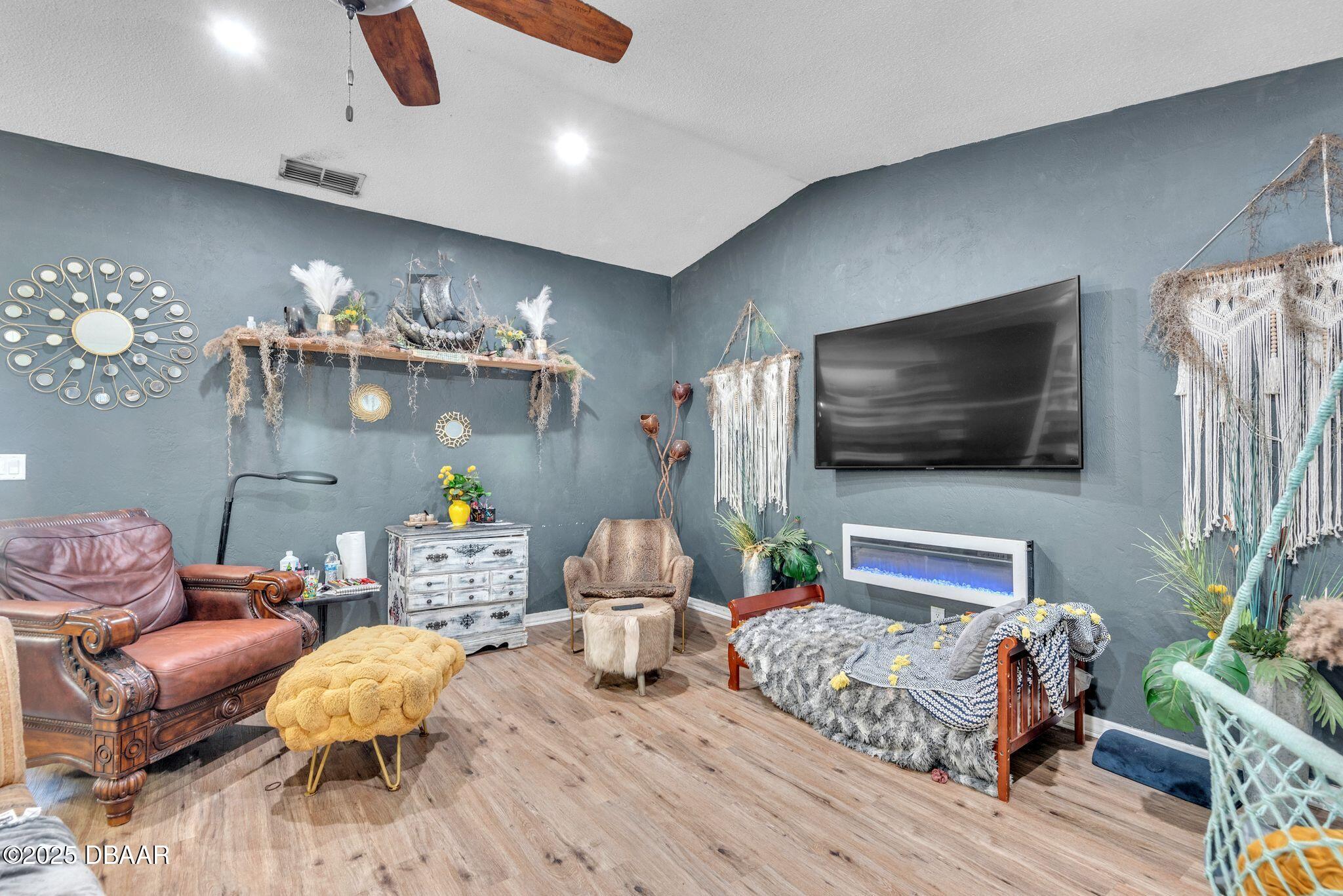 309 Georgetowne Boulevard