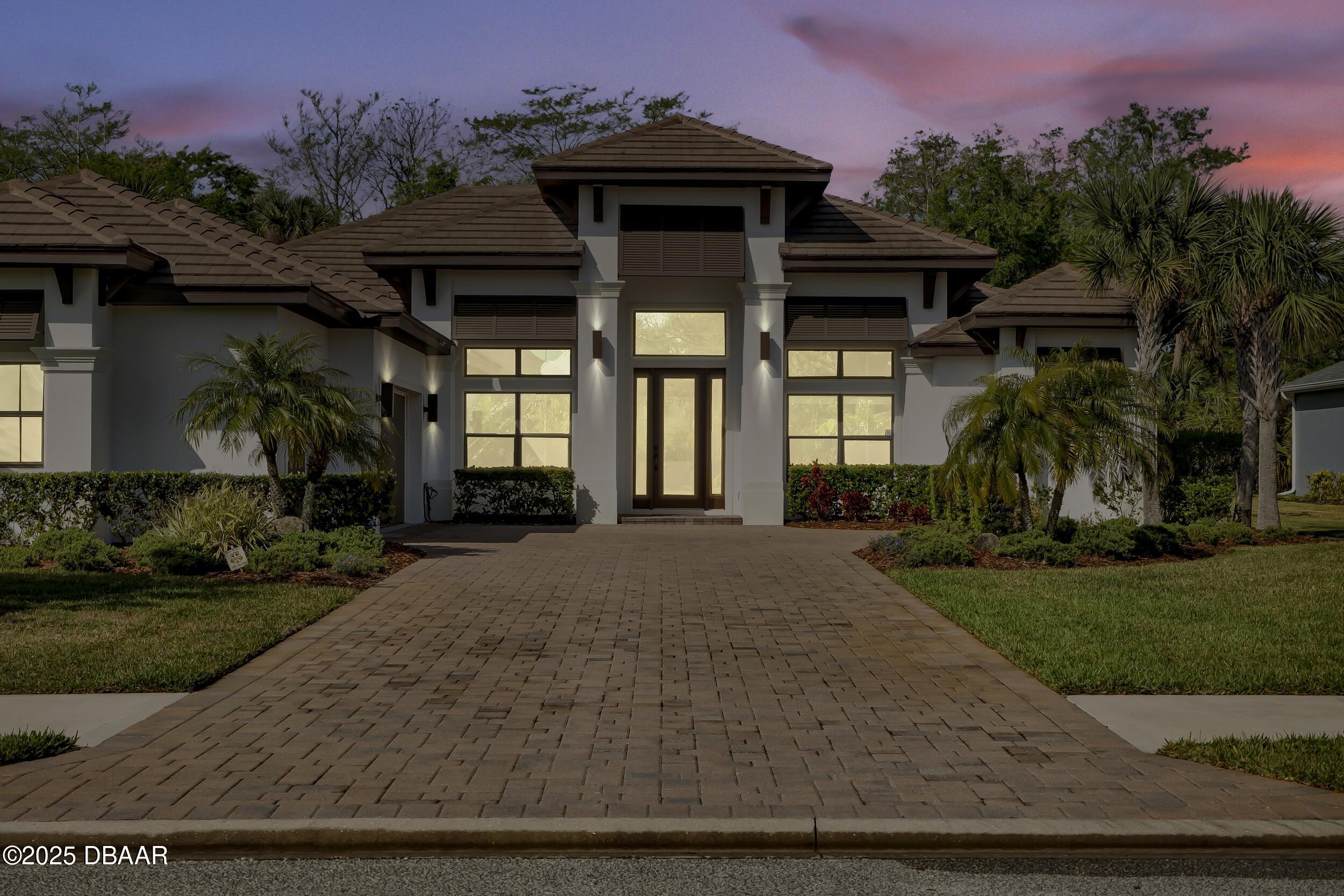 8 Blue Oak Lane