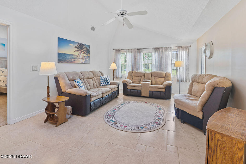 156 Kingbird Circle