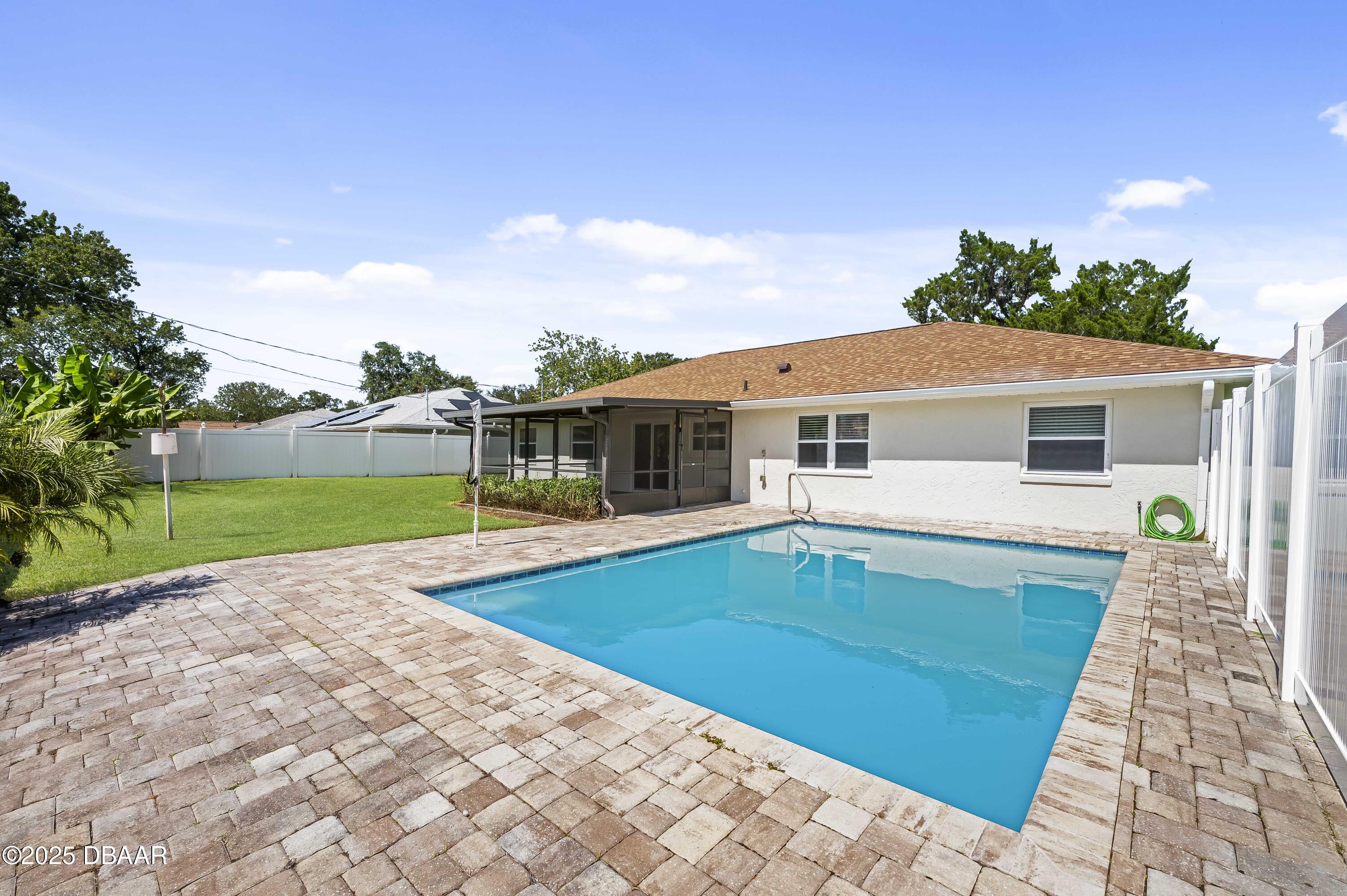 1982 Menger Circle