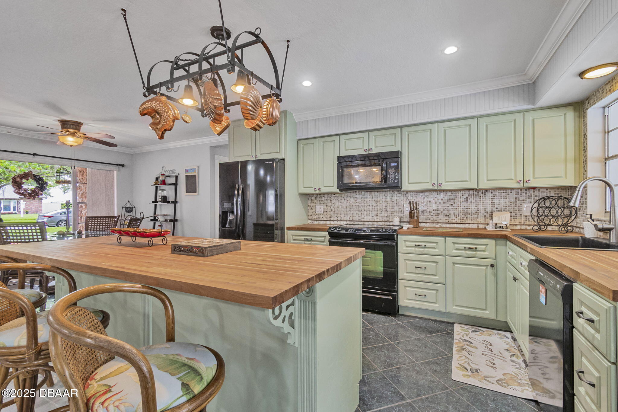 1409 Mollie Road