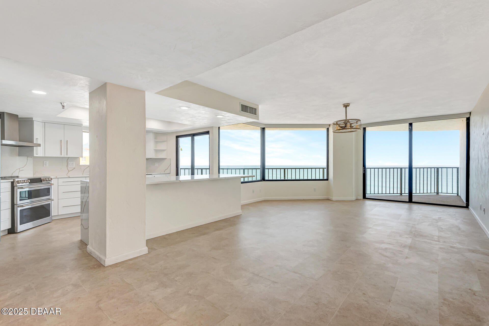 2425 S Atlantic Avenue 1201B