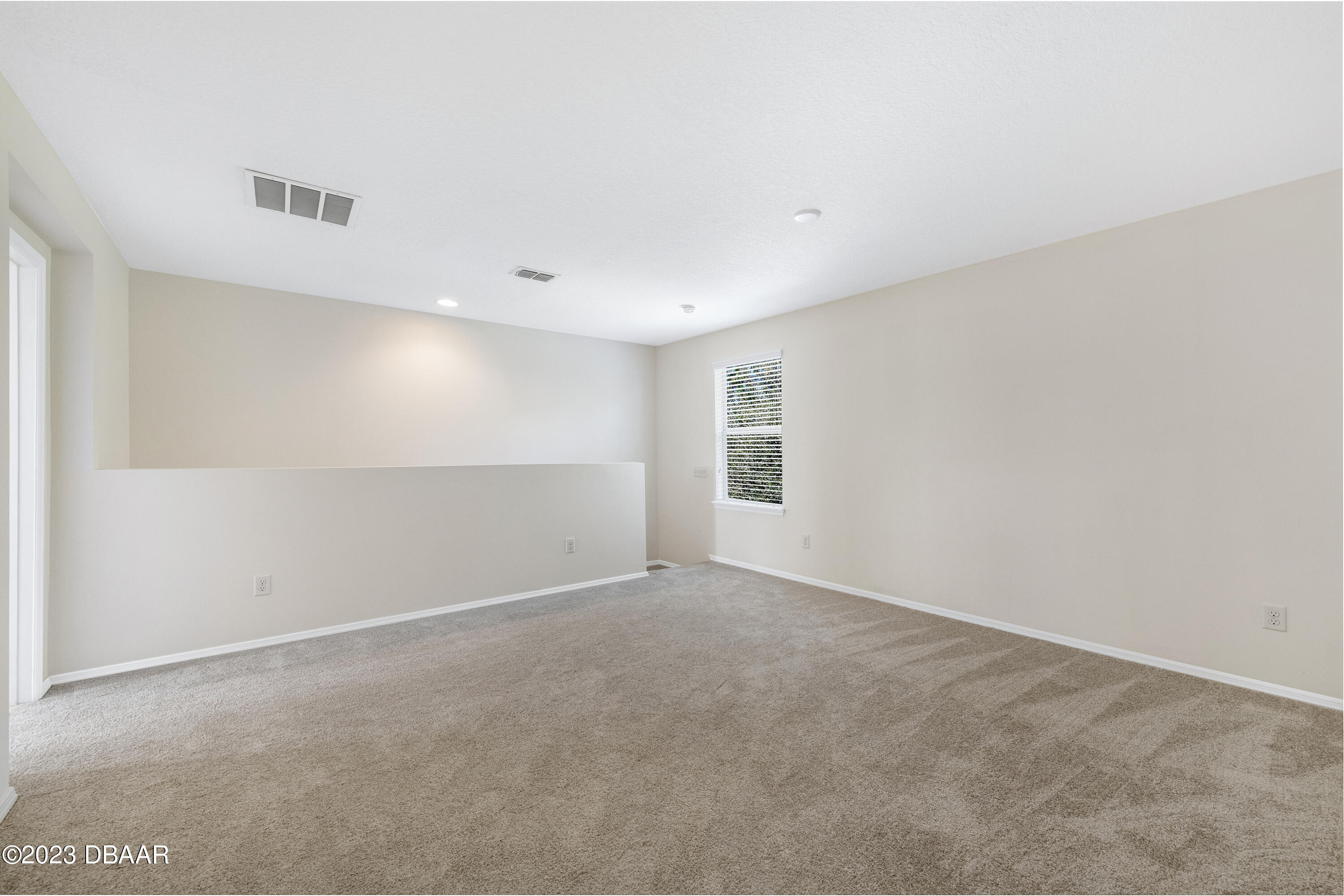 Daytona Beach, Florida 32124, United States, 3 Bedrooms Bedrooms, ,3 BathroomsBathrooms,Residential,Active,69497