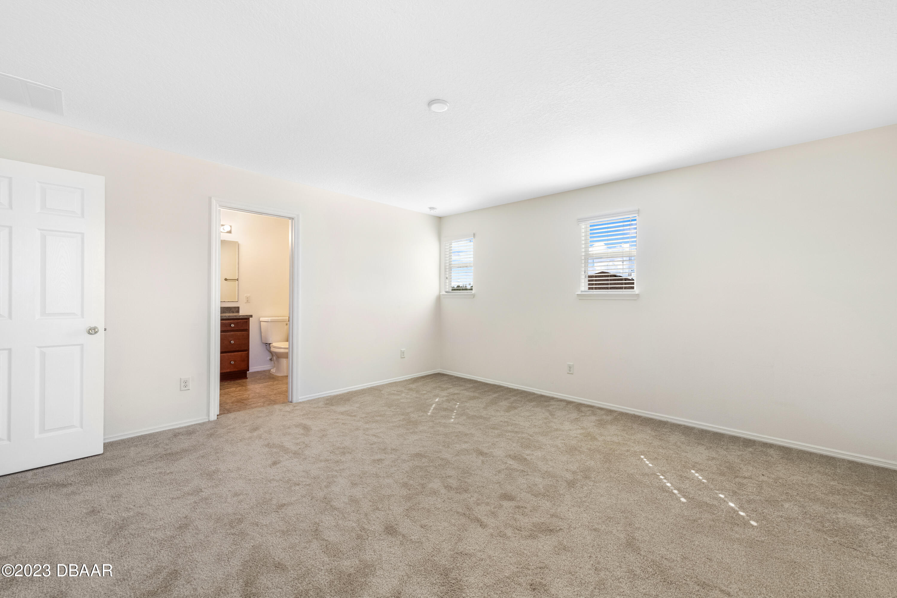 Daytona Beach, Florida 32124, United States, 3 Bedrooms Bedrooms, ,3 BathroomsBathrooms,Residential,Active,69497