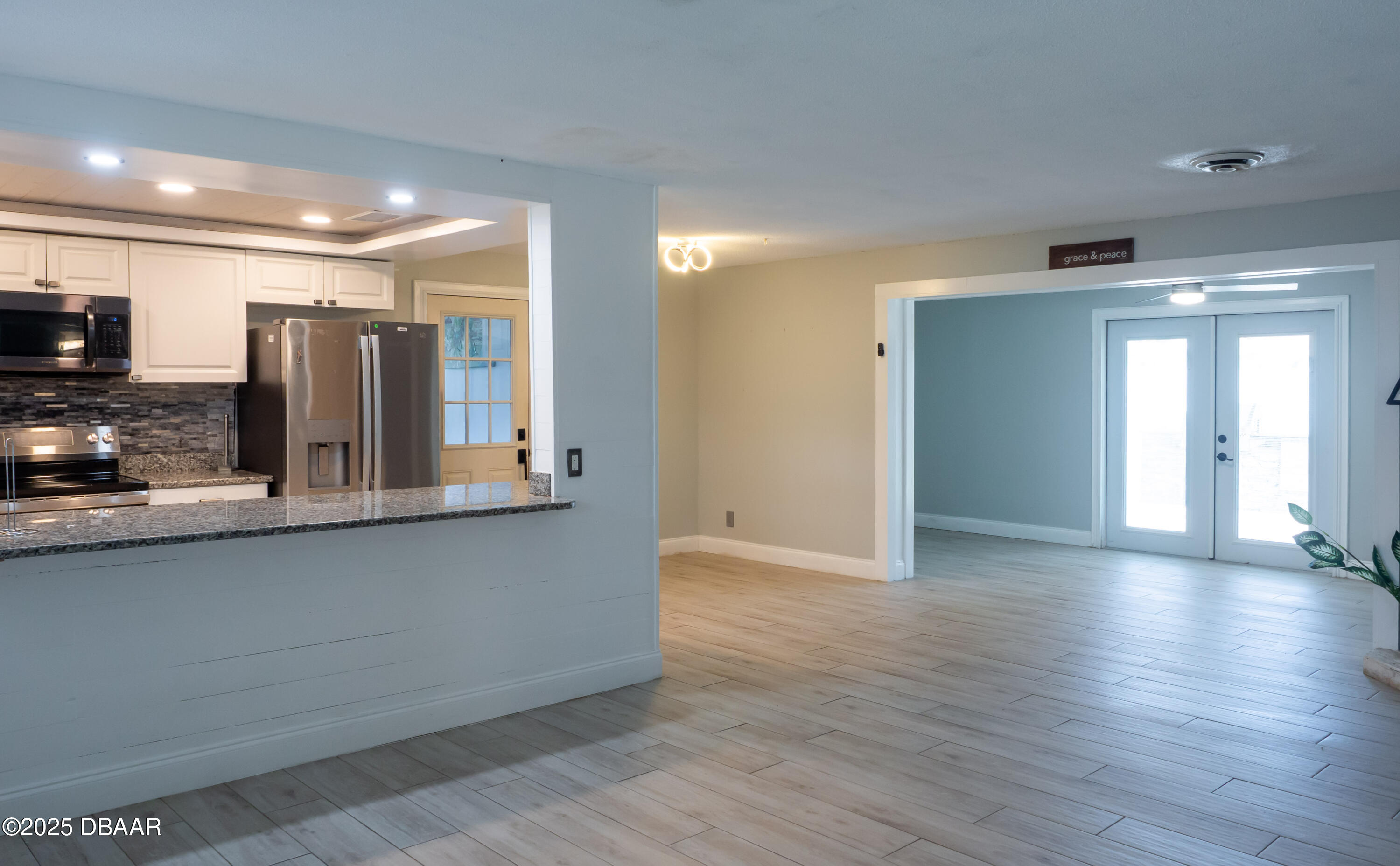 1735 S Palmetto Avenue