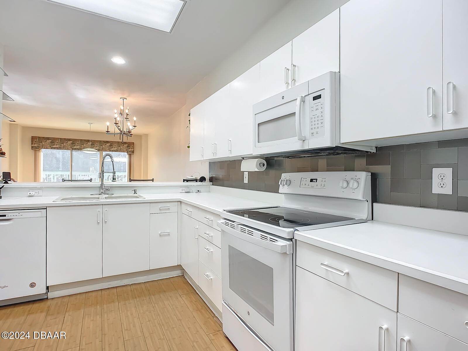 4 Oceans West Boulevard 108B