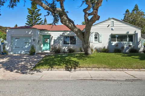 309 Sears Avenue Daytona Beach FL 32118