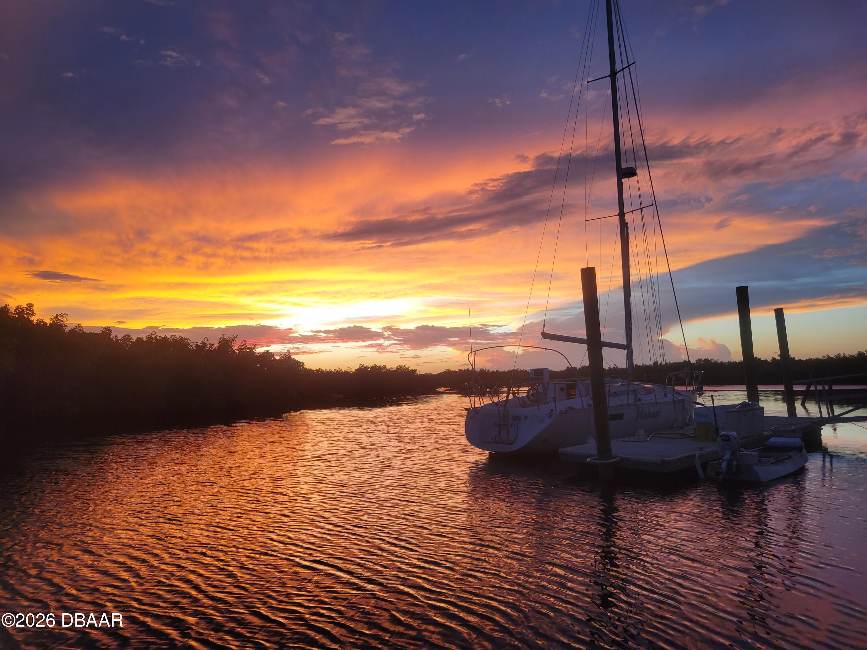 3941 S Peninsula Drive