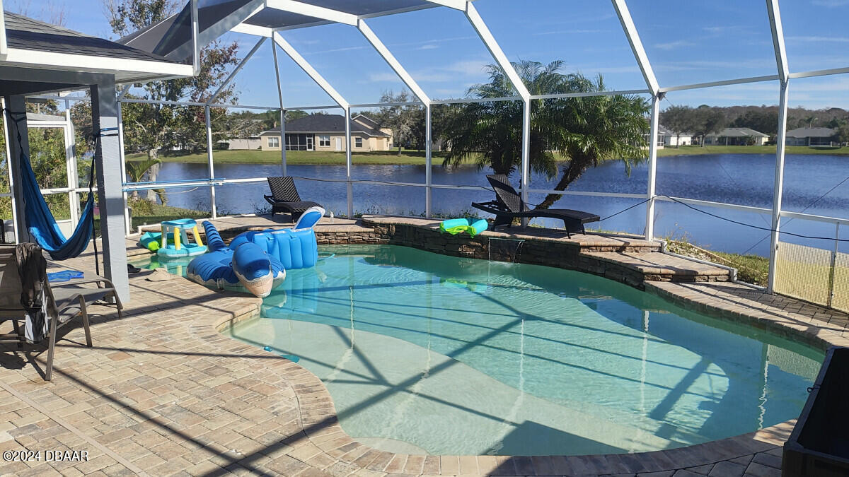 1804 Creekwater Boulevard