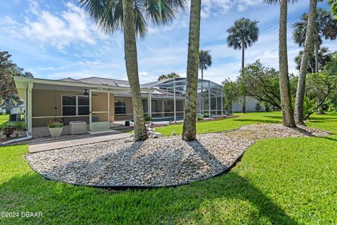 A home in South Daytona