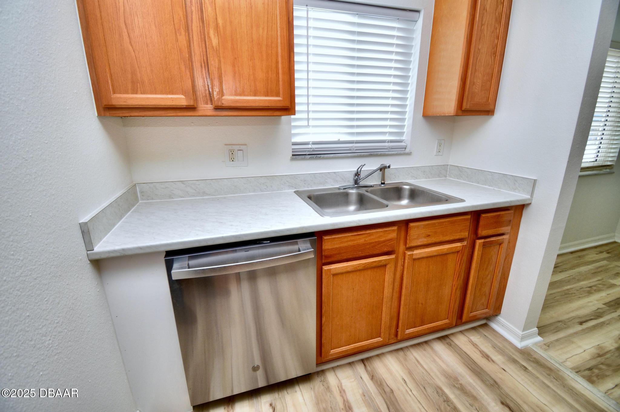 307 Ridge Boulevard 2170