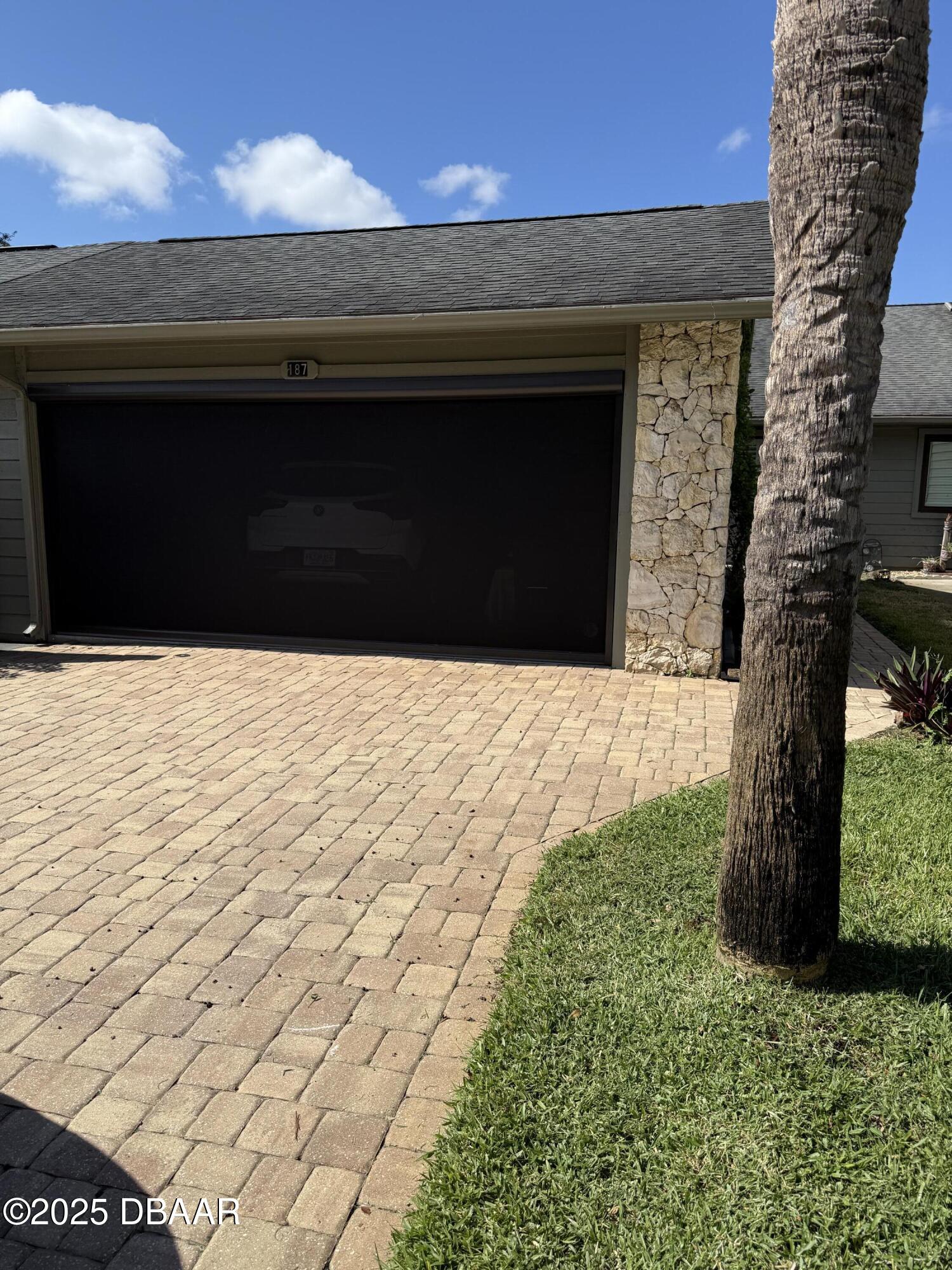 187 Deer Lake Circle