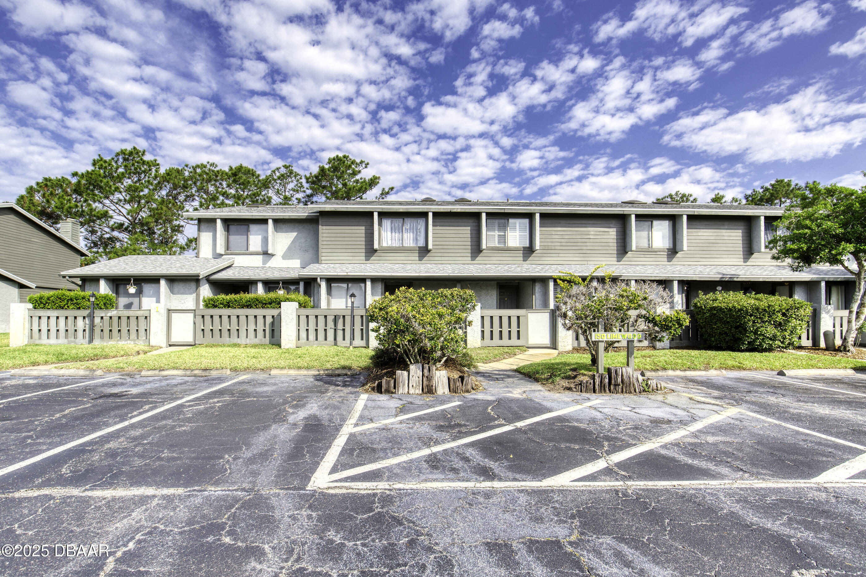 150 Limewood Place 2