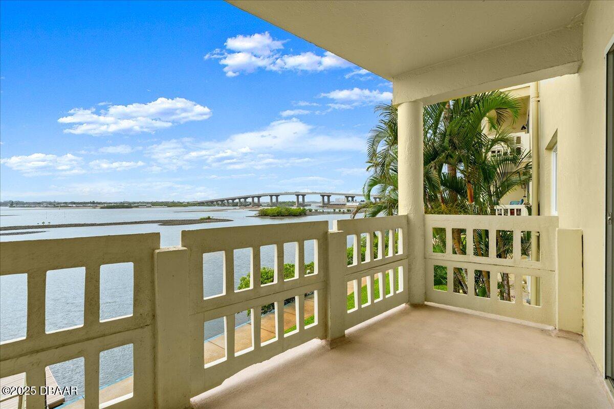 3606 S Peninsula Drive 204