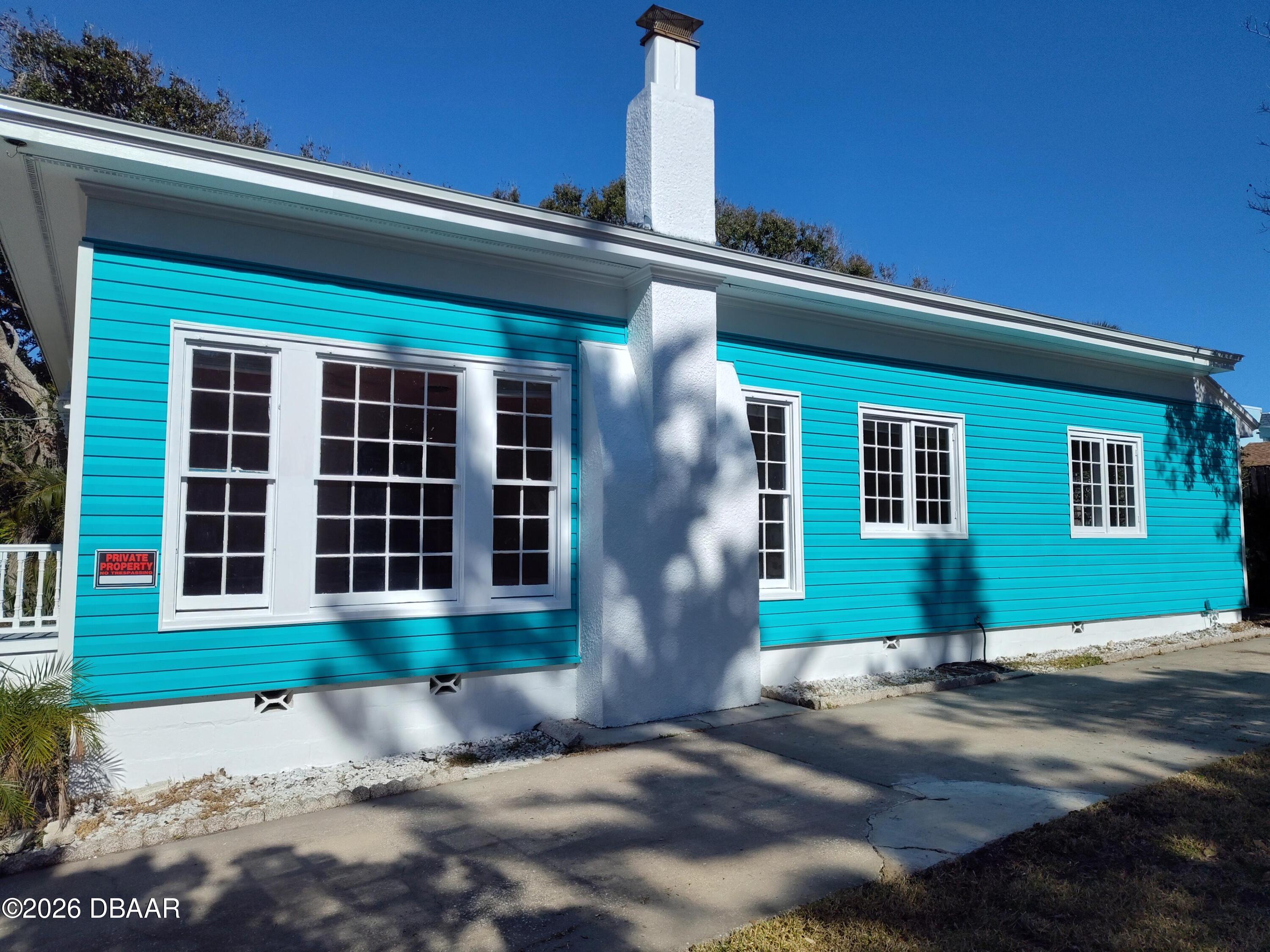 816 N Wild Olive Avenue