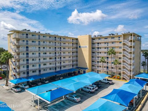 A home in Daytona Beach