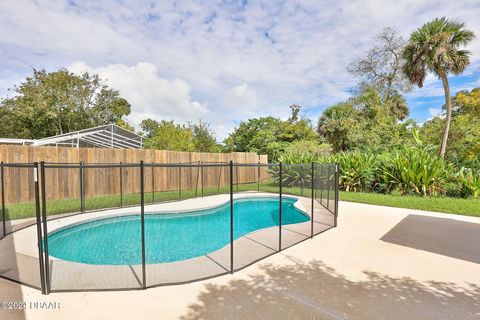 A home in South Daytona