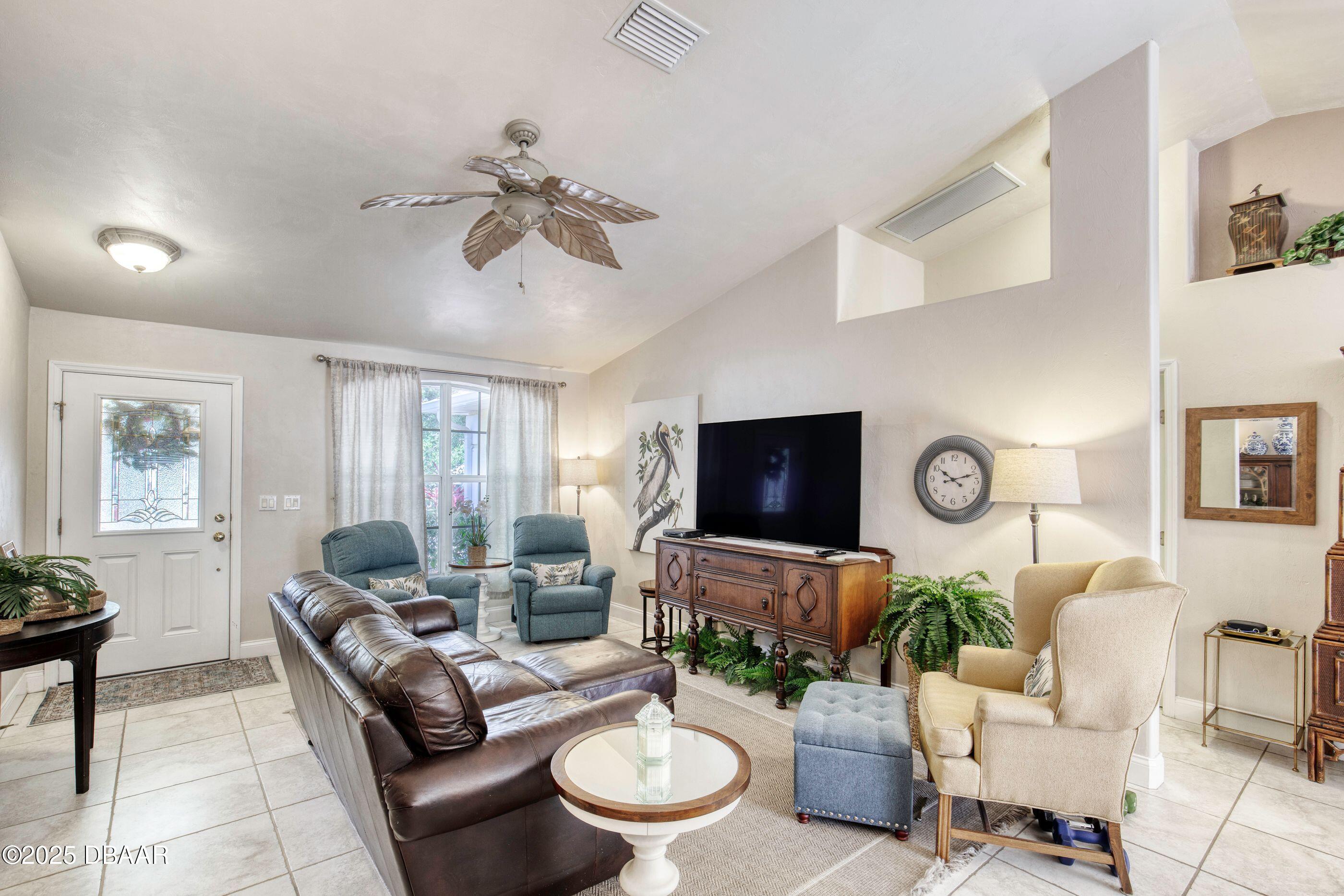 1465 Admiral Nimitz Avenue