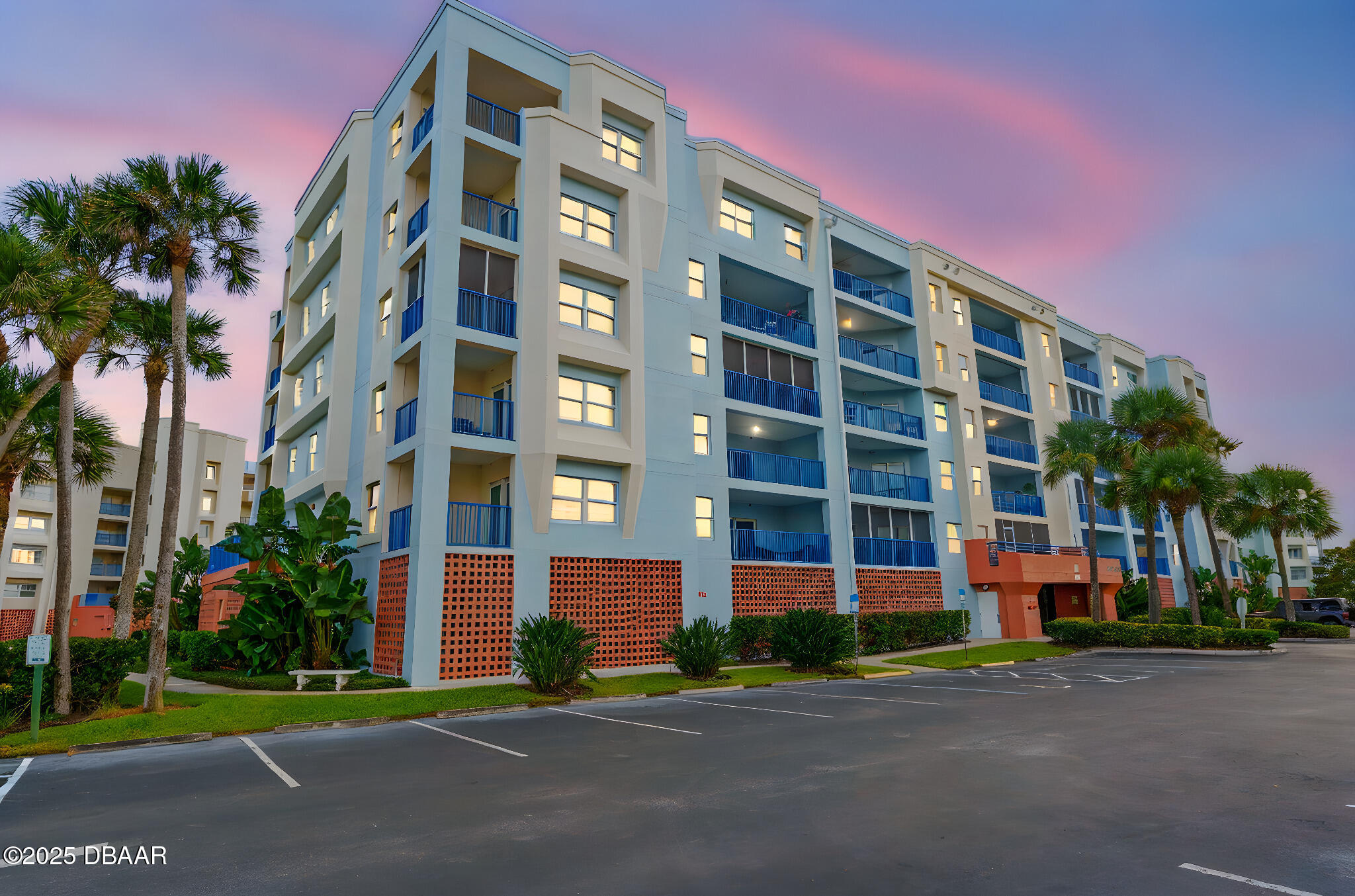 5300 S Atlantic Avenue 2303