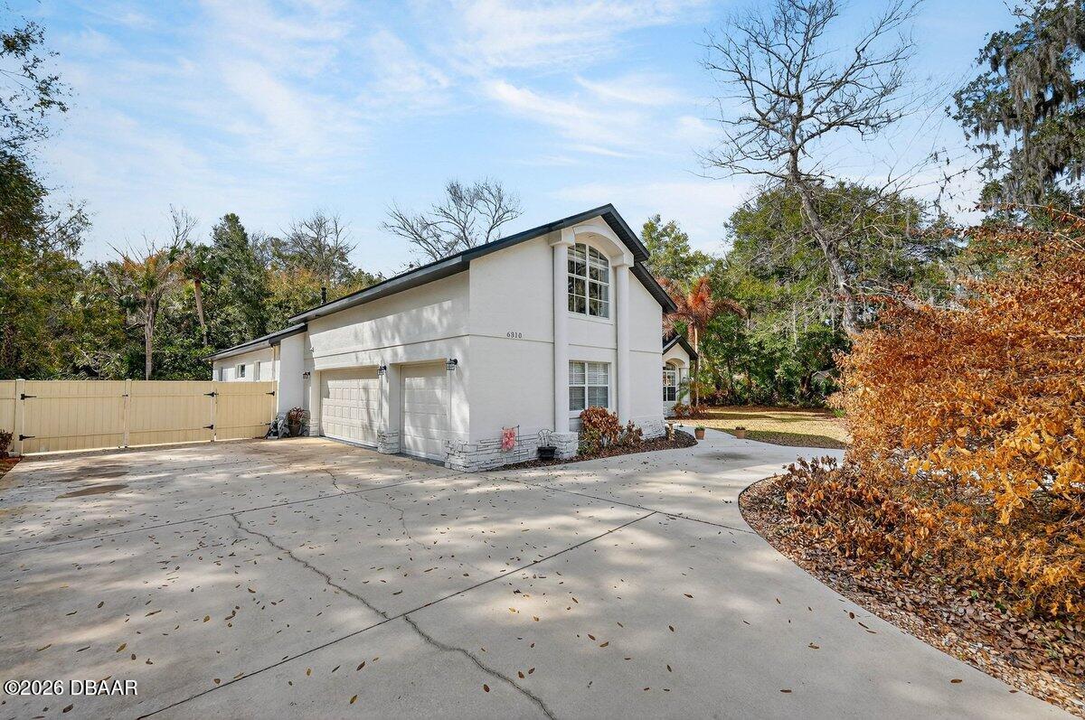 6310 Palmas Bay Circle