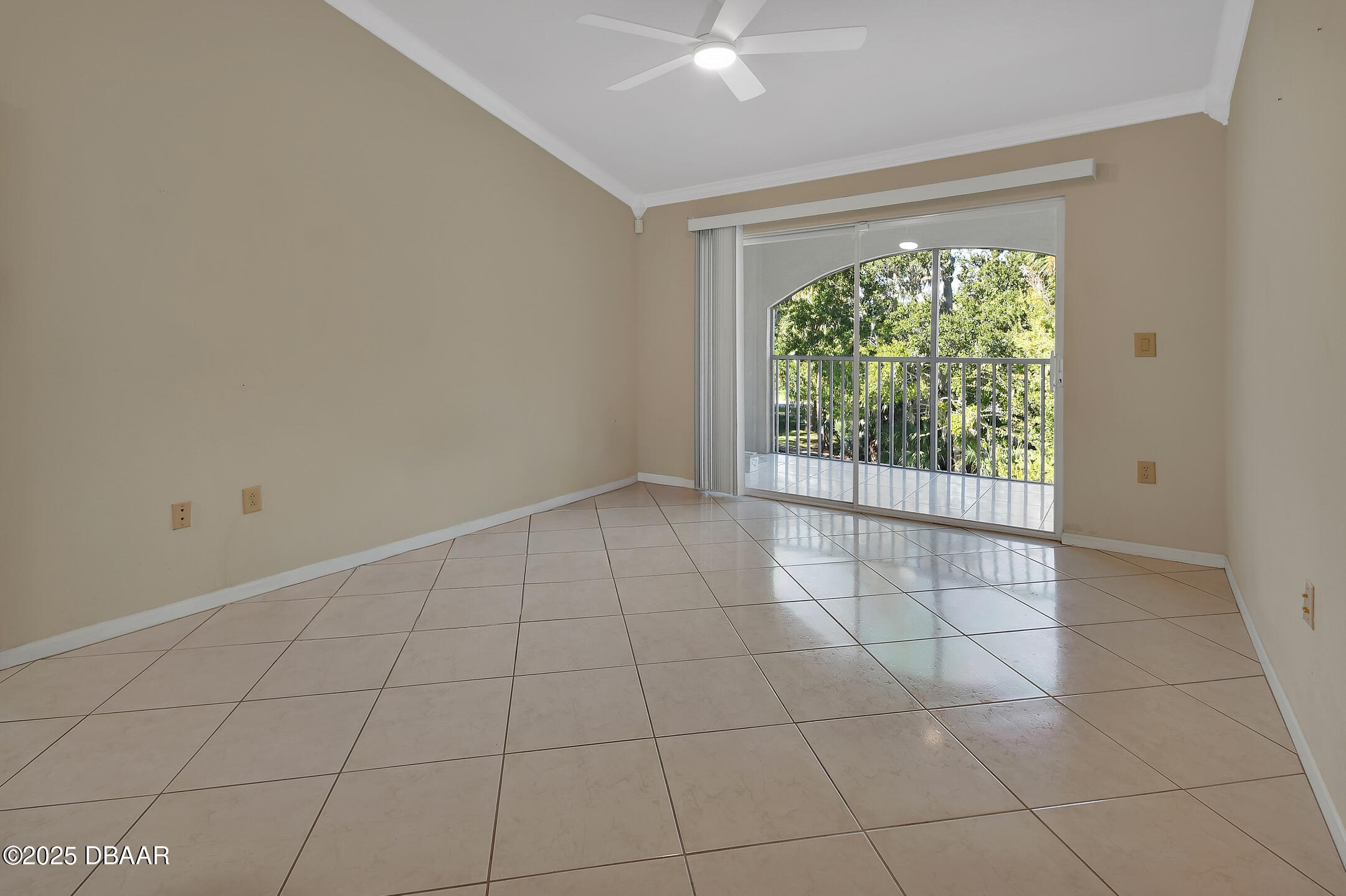 940 Village Trail 1-307