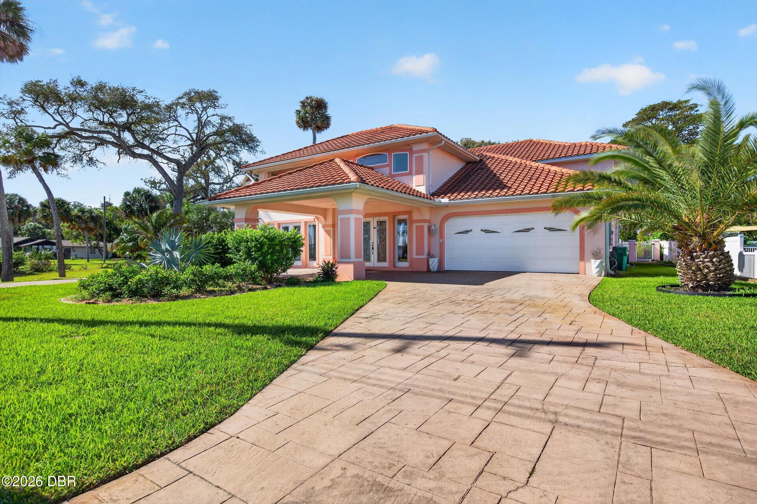 912 Riverside Drive