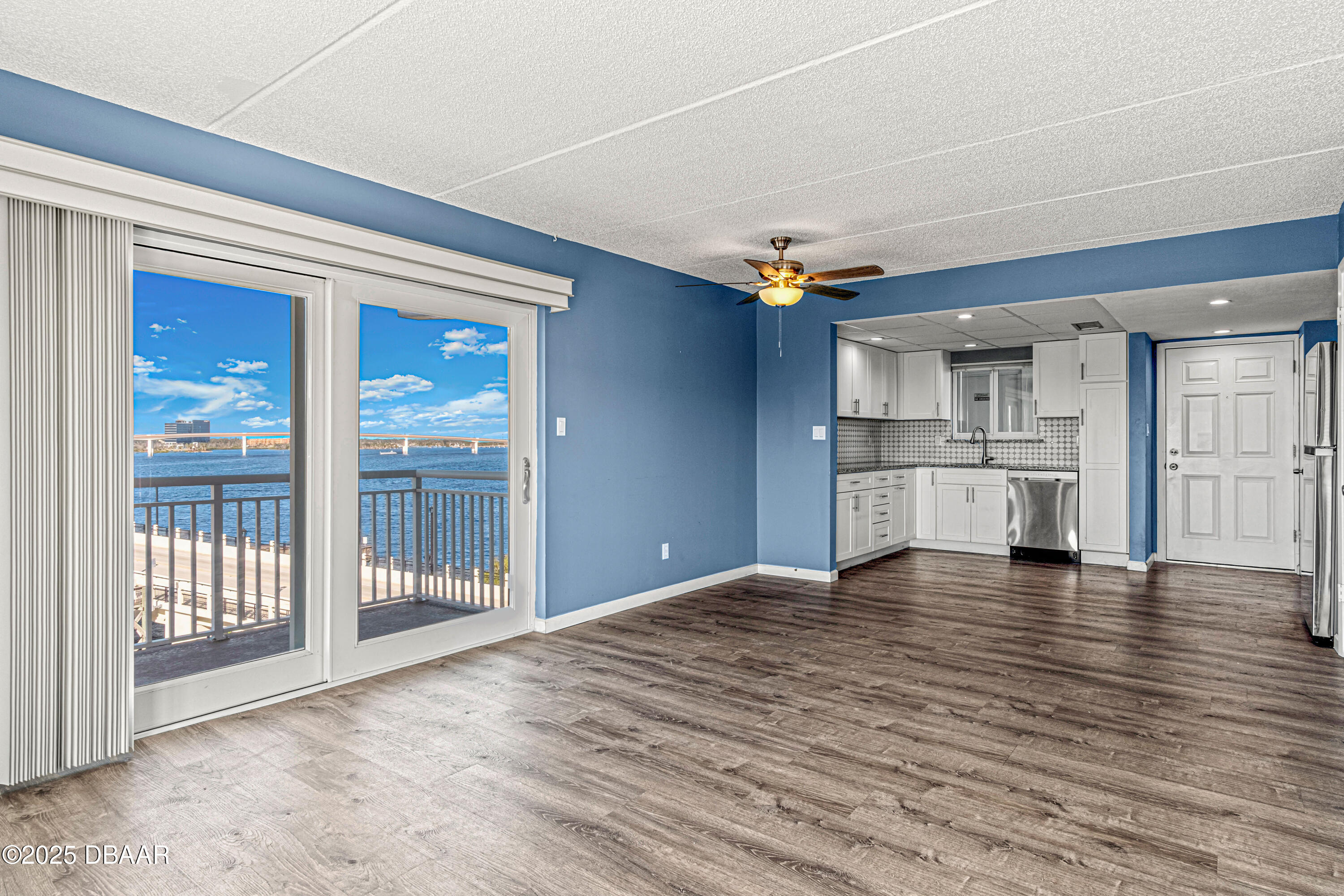 100 Silver Beach Avenue 628