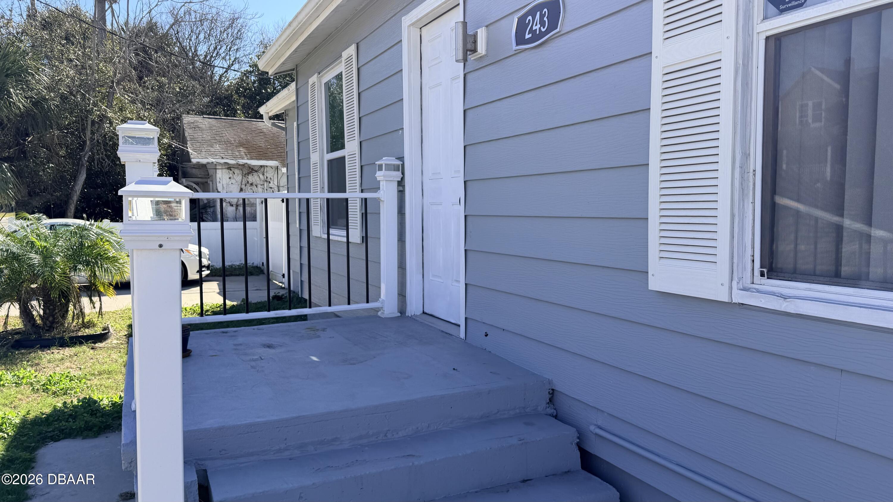 432 N Peninsula Drive