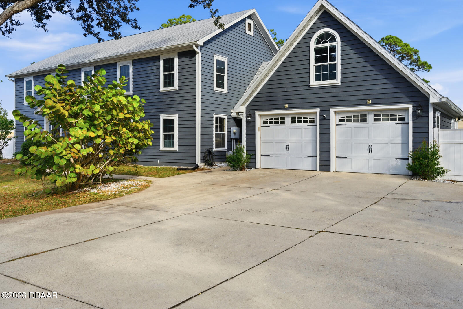 5743 W Sweetwater Boulevard