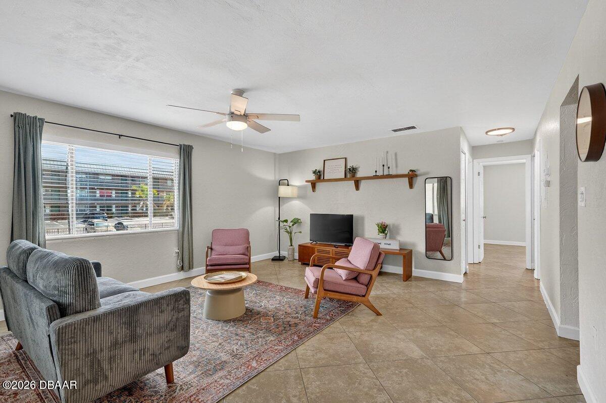 102 S Peninsula Drive