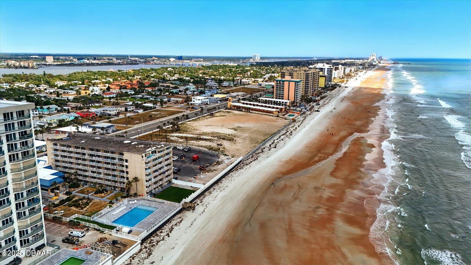 2043 S Atlantic Avenue #305