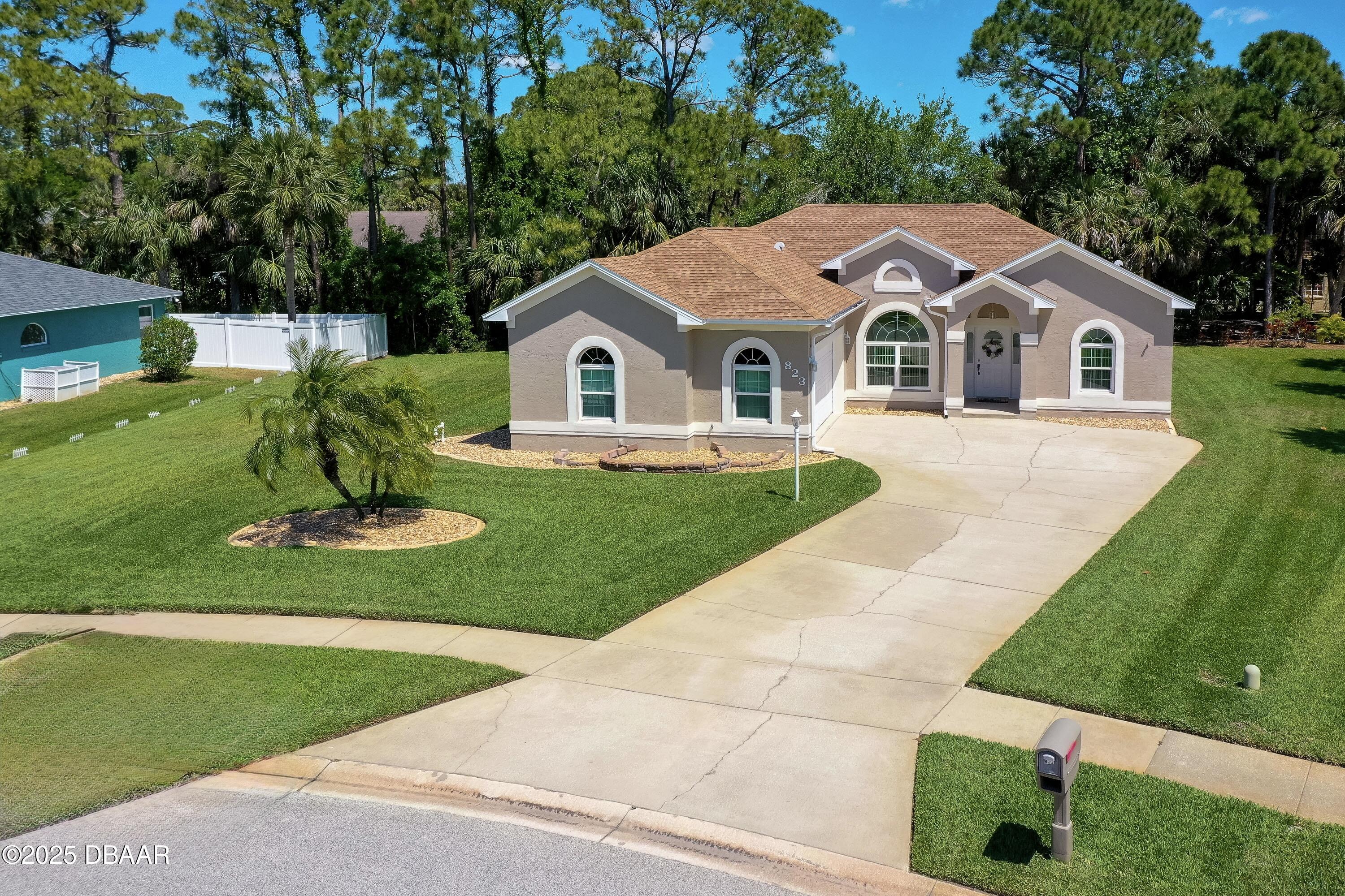 823 Wooddusk Drive