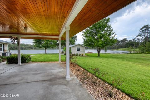 A home in DeLeon Springs