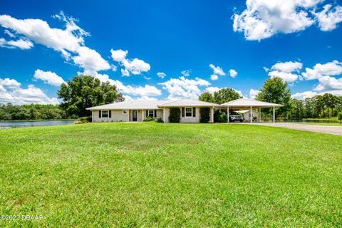 A home in DeLeon Springs